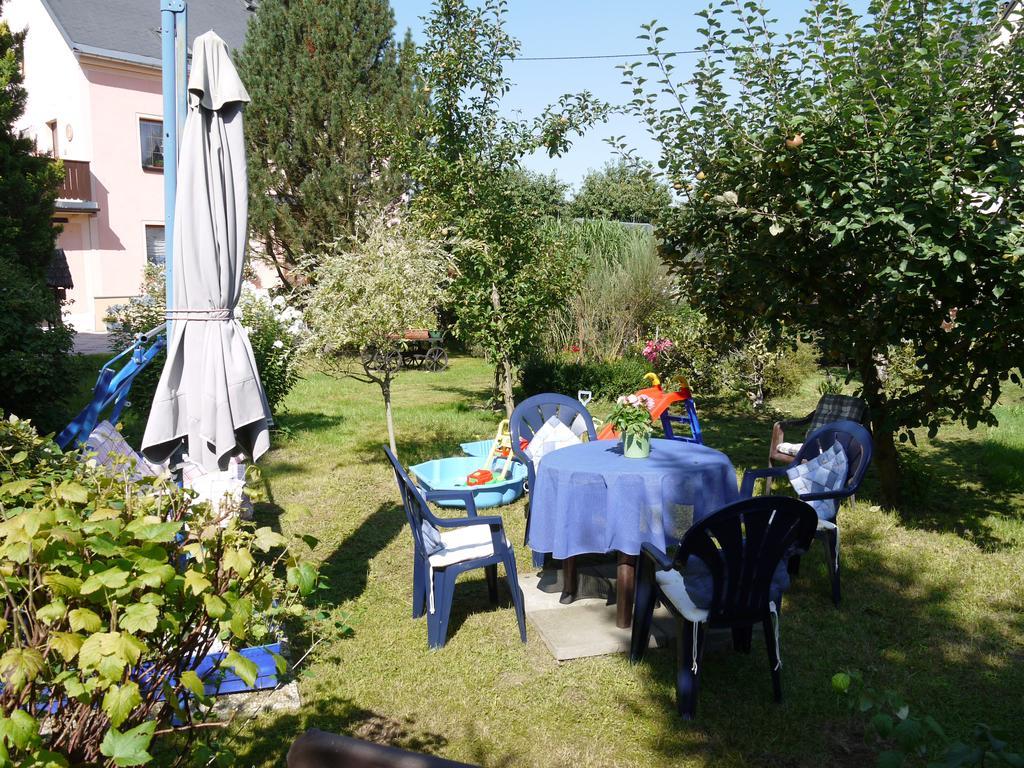 Familien-Ferienwohnung Haustein Konigswalde Eksteriør billede